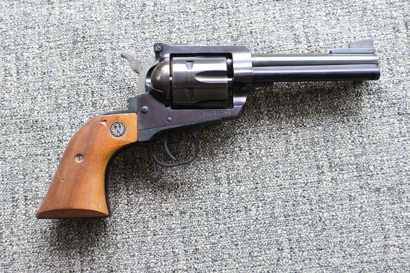 RUGER NEW MODEL 357 BLACKHAWK REVOLVER .357 magnum
