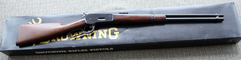 Browning 1886 Grade 1 Lever Action Saddle Ring Carbine in 45-70