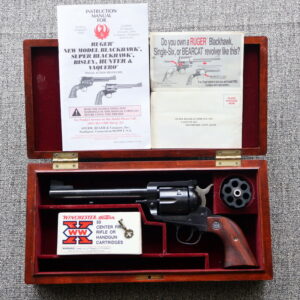 Ruger New Model Blackhawk Dual Cylinder 38-40WCF/10MM Revolver with fitted case