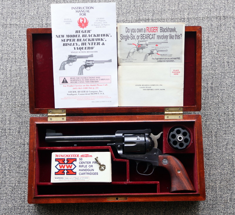 Ruger New Model Blackhawk Dual Cylinder 38-40WCF/10MM Revolver with fitted case